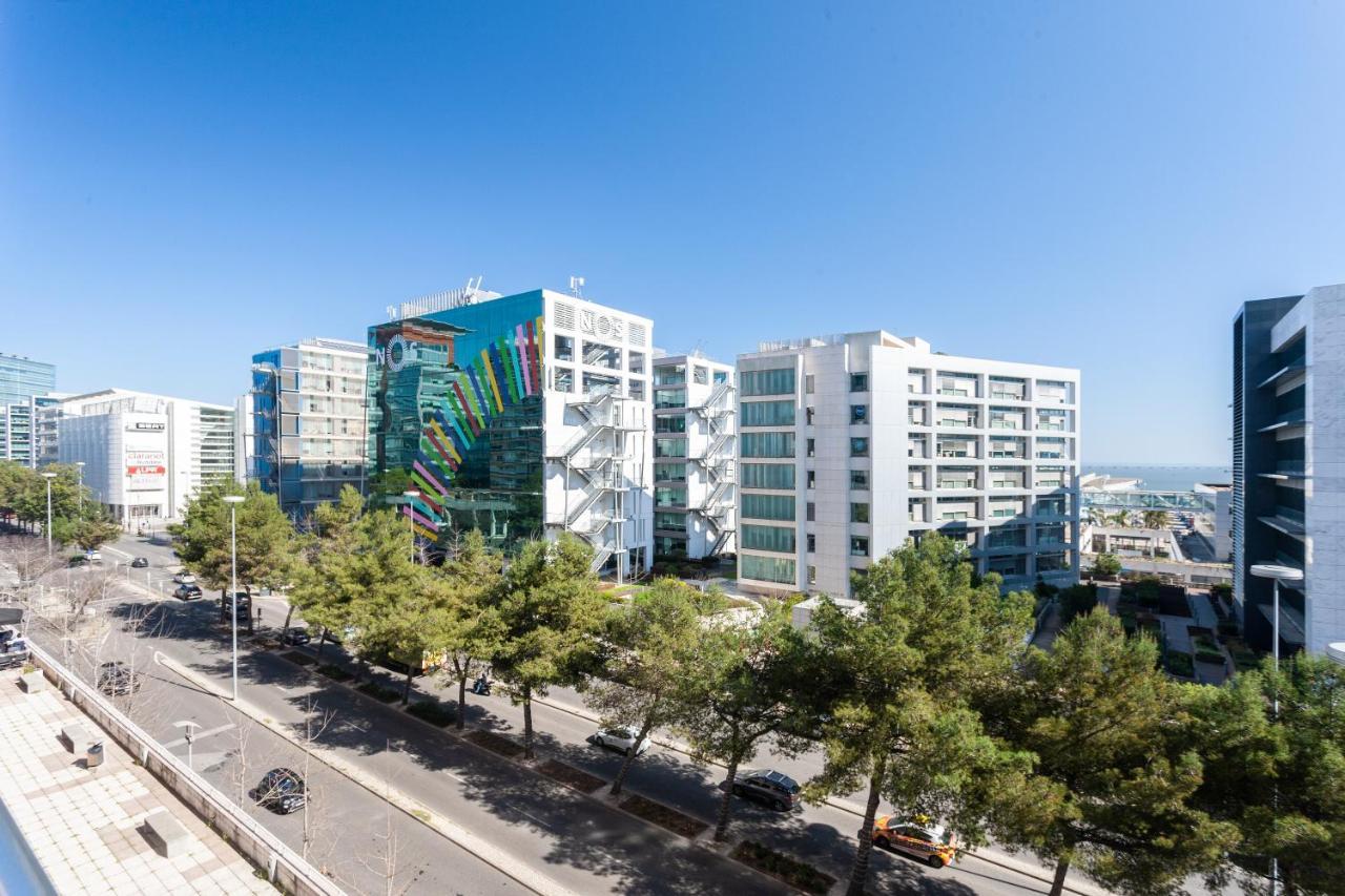 Orient - Modern, Spacious And Sunny! By The River! Apartment Lissabon